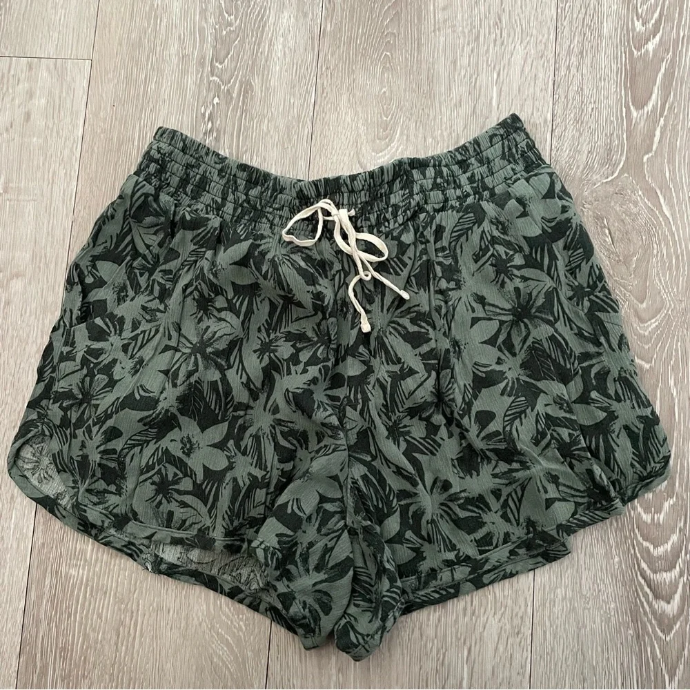 Bundle of 2 Nobo Elastic Waist Shorts Size Small EUC Boho Set 2 pack - Picture 2 of 6